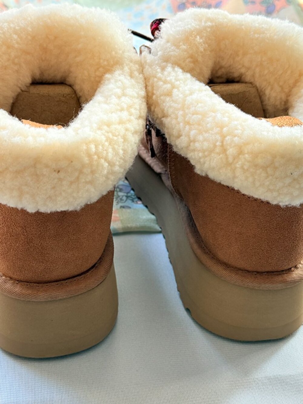 UGG Funkarra Cabin Cuff Boot Chestnut - Picture 3 of 6